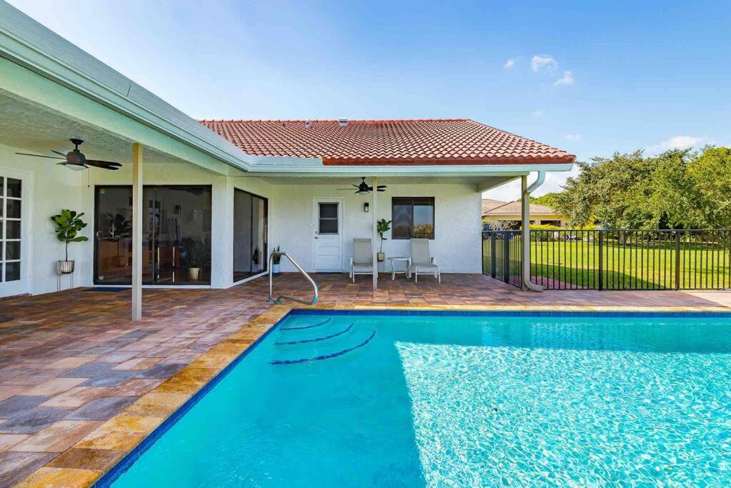 Вилла 4/3.5 House With Pool- Boynton Beach, Fl. Экстерьер фото