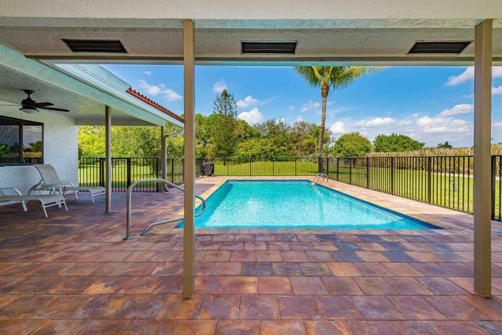 Вилла 4/3.5 House With Pool- Boynton Beach, Fl. Экстерьер фото