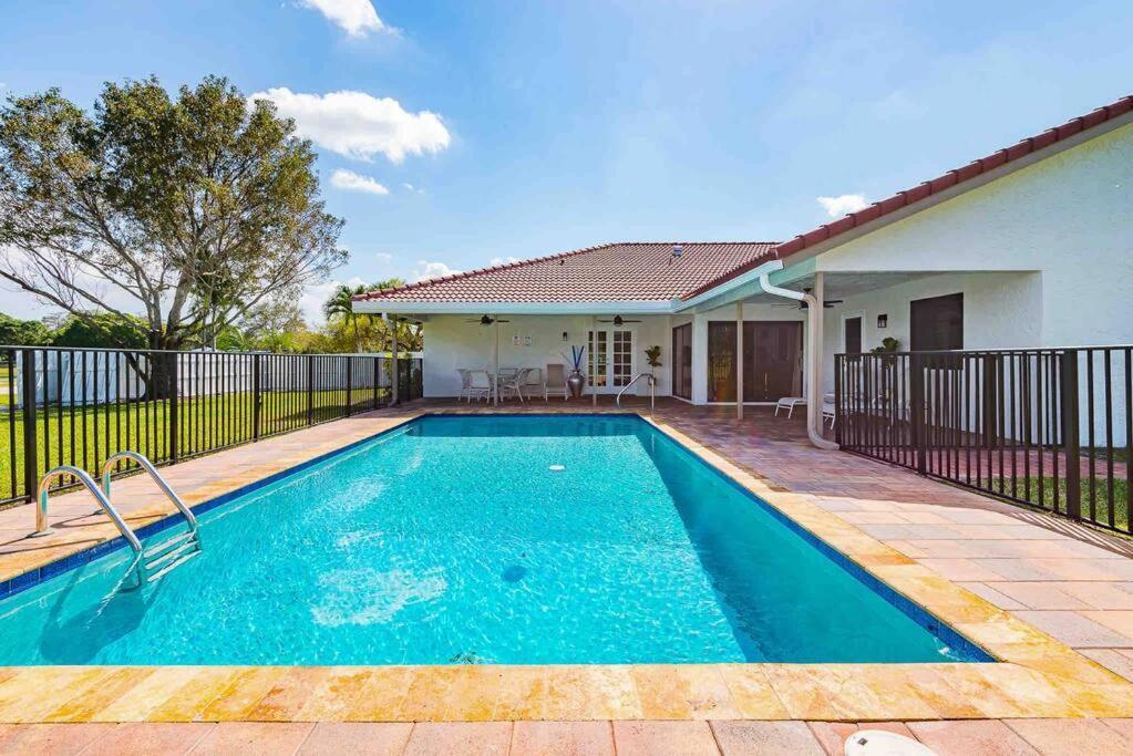 Вилла 4/3.5 House With Pool- Boynton Beach, Fl. Экстерьер фото