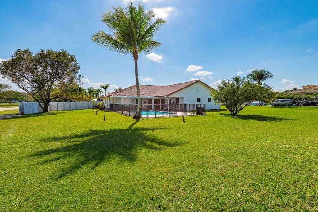 Вилла 4/3.5 House With Pool- Boynton Beach, Fl. Экстерьер фото