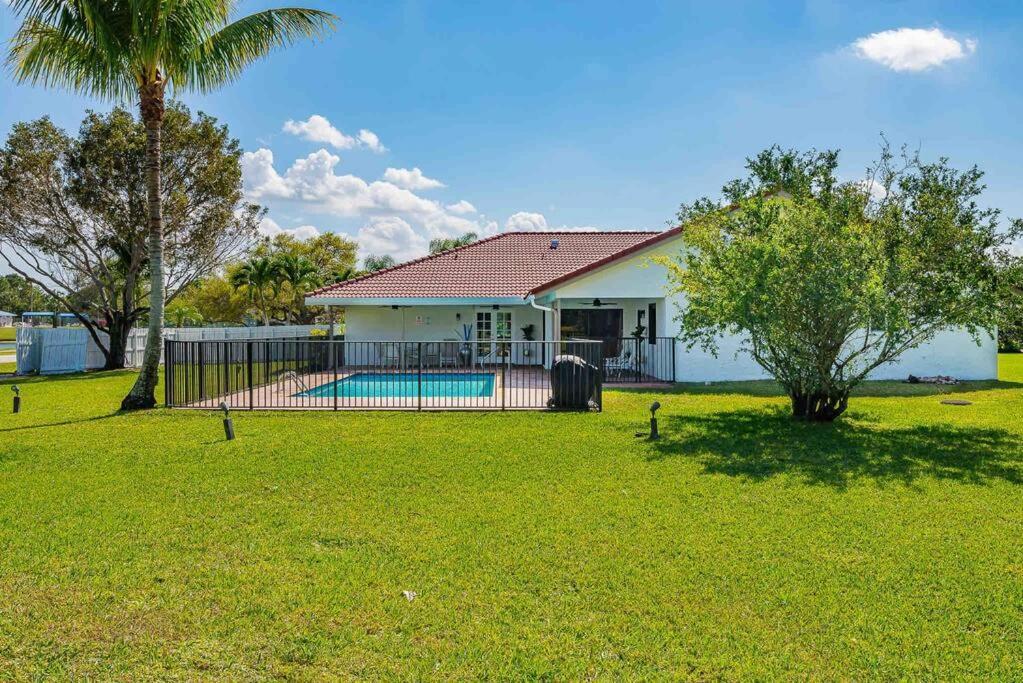 Вилла 4/3.5 House With Pool- Boynton Beach, Fl. Экстерьер фото